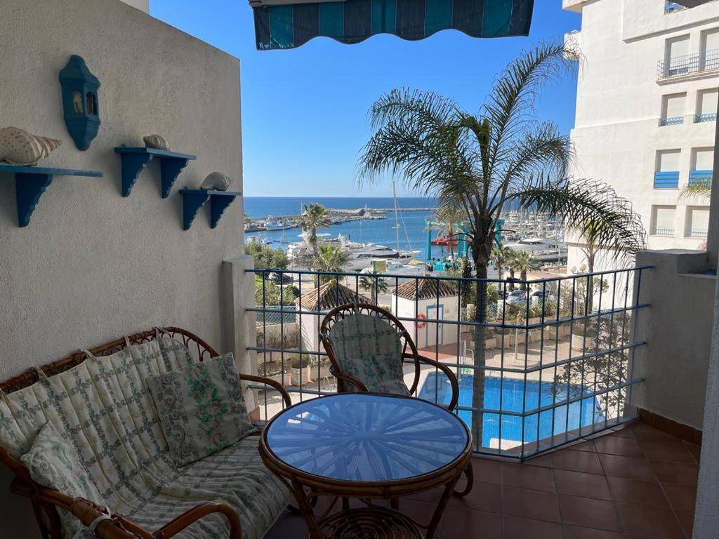 Lyrioshomes Precioso Apartamento Puerto De Estepona Exterior photo